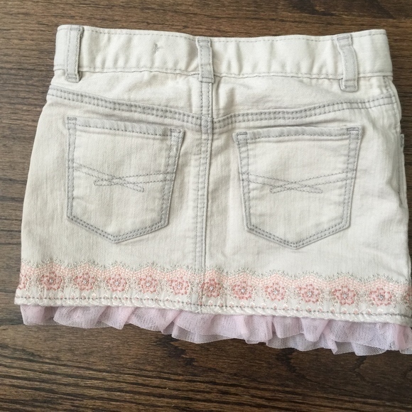 EUC BabyGap Size 4 Grey Jean Skirt - Picture 6 of 6